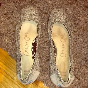 Toms women’s ballet flats - sz 7.5 with sparkle